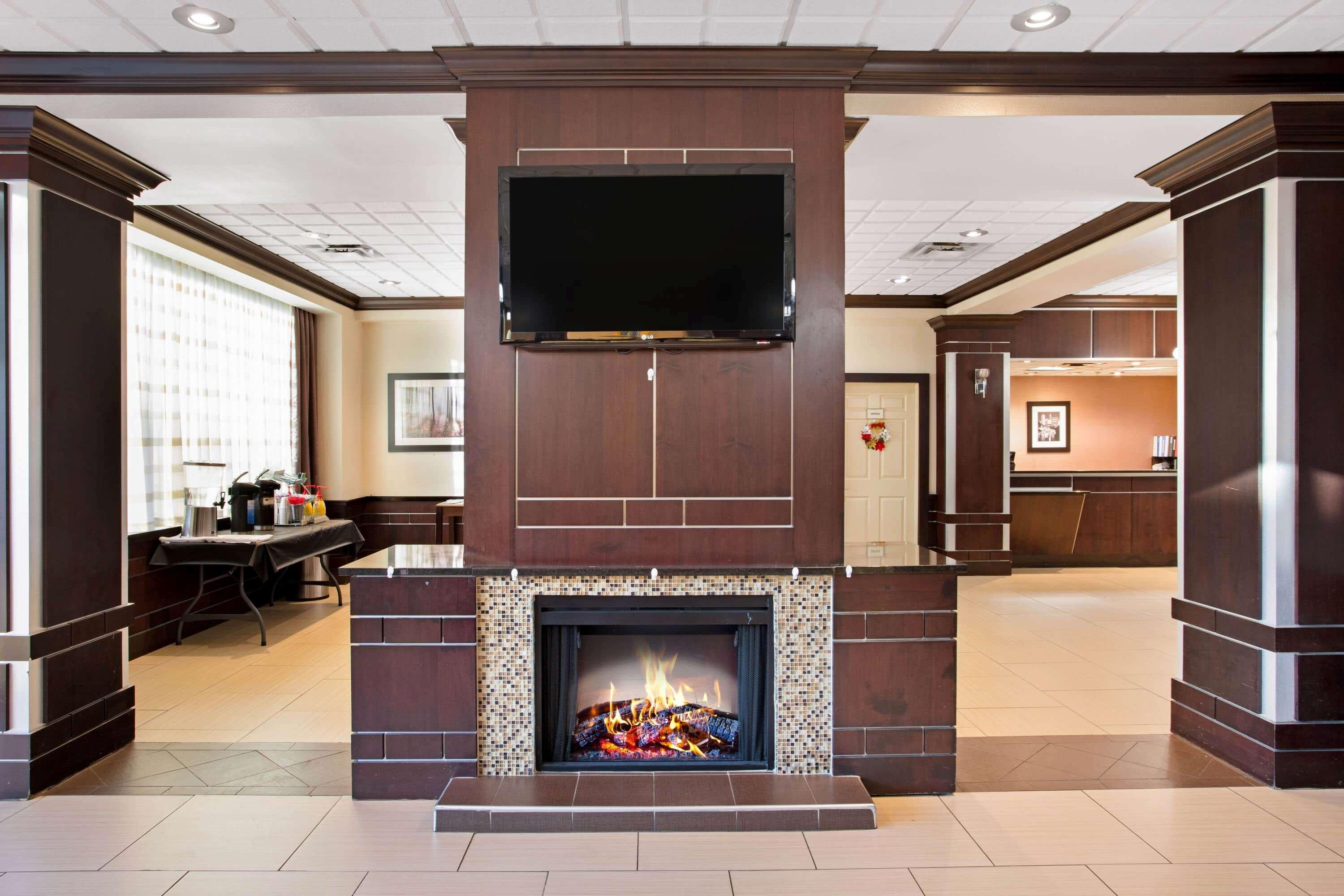 La Quinta Inn & Suites By Wyndham Indianapolis Downtown Luaran gambar