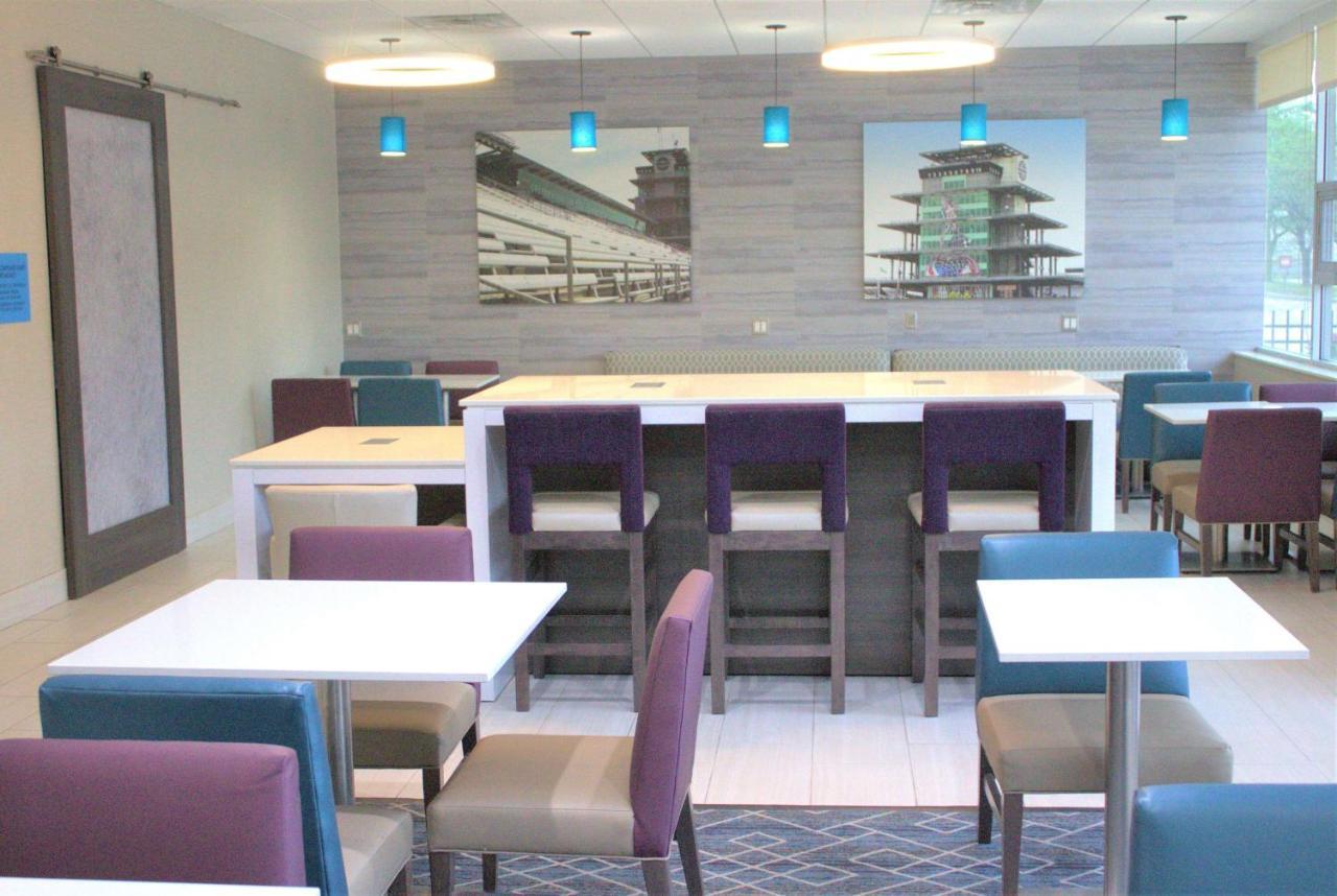 La Quinta Inn & Suites By Wyndham Indianapolis Downtown Luaran gambar