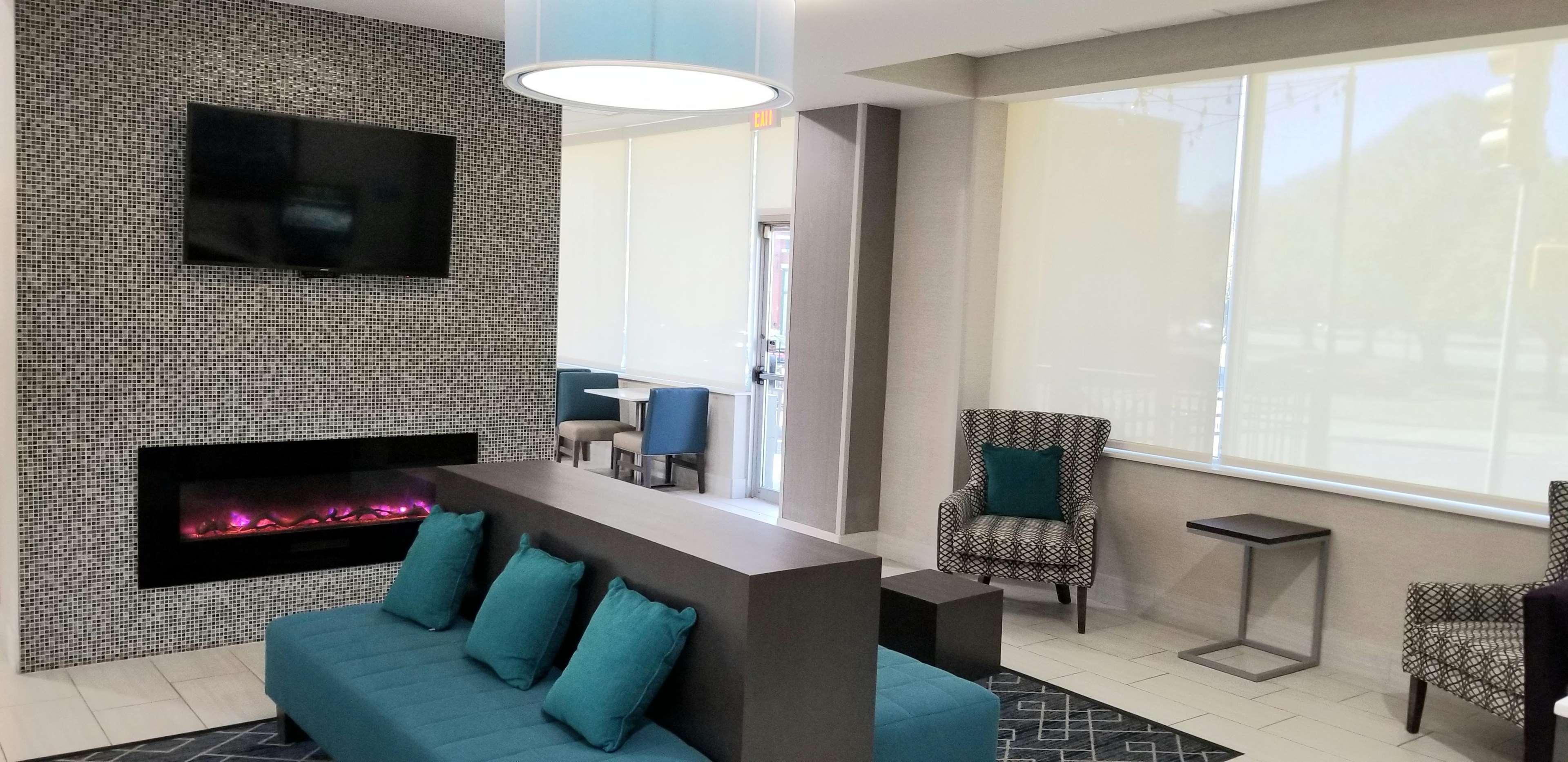 La Quinta Inn & Suites By Wyndham Indianapolis Downtown Luaran gambar