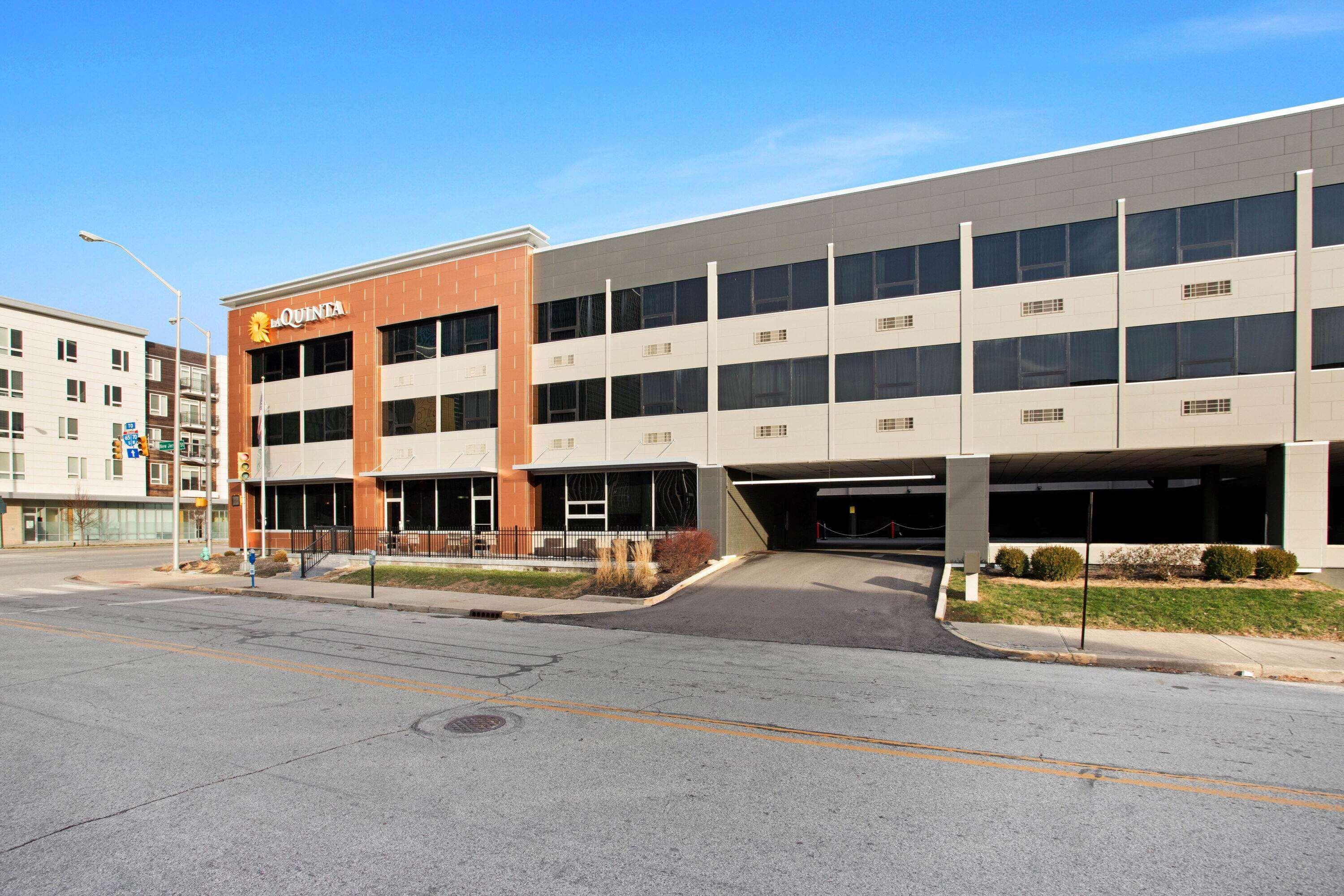 La Quinta Inn & Suites By Wyndham Indianapolis Downtown Luaran gambar