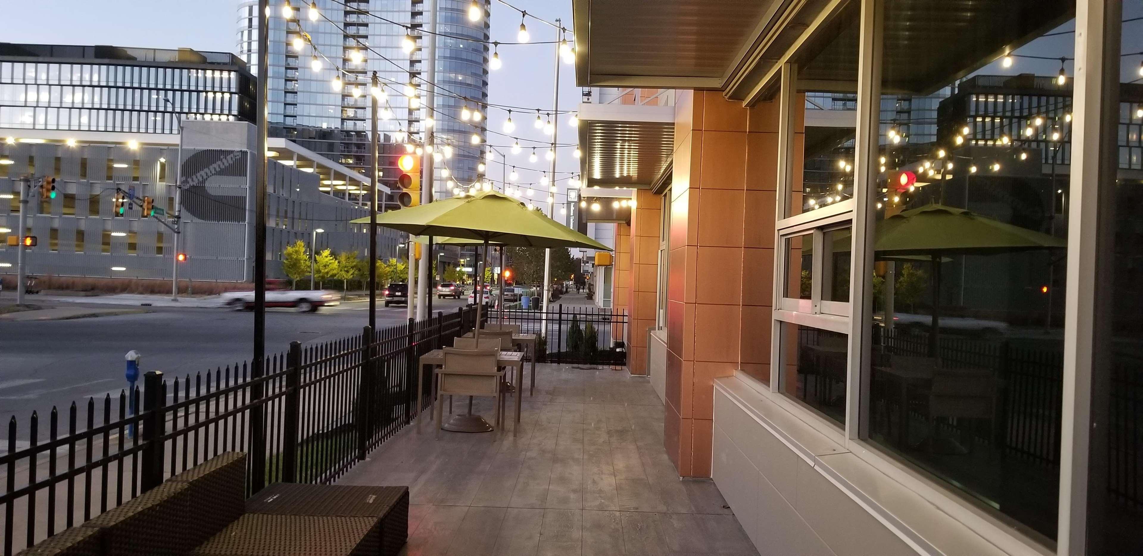 La Quinta Inn & Suites By Wyndham Indianapolis Downtown Luaran gambar
